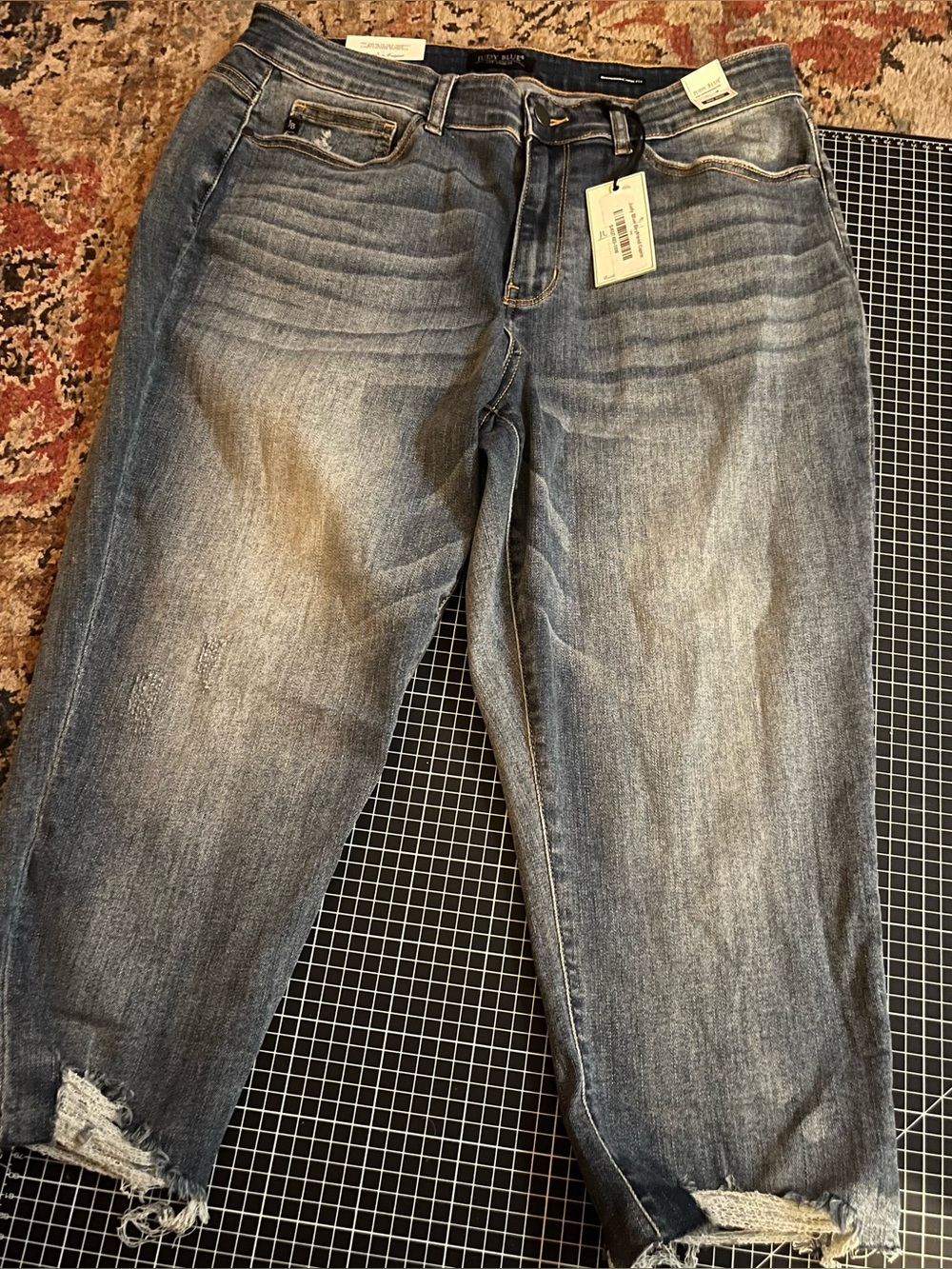 NWT Distressed Blue Denim Jeans - Casual boyfriend  capris